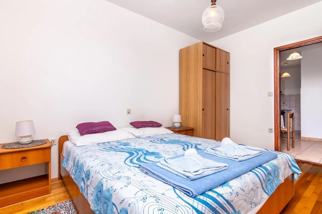 Apartment Slavica With Private Balcony And Parking Lot Punat